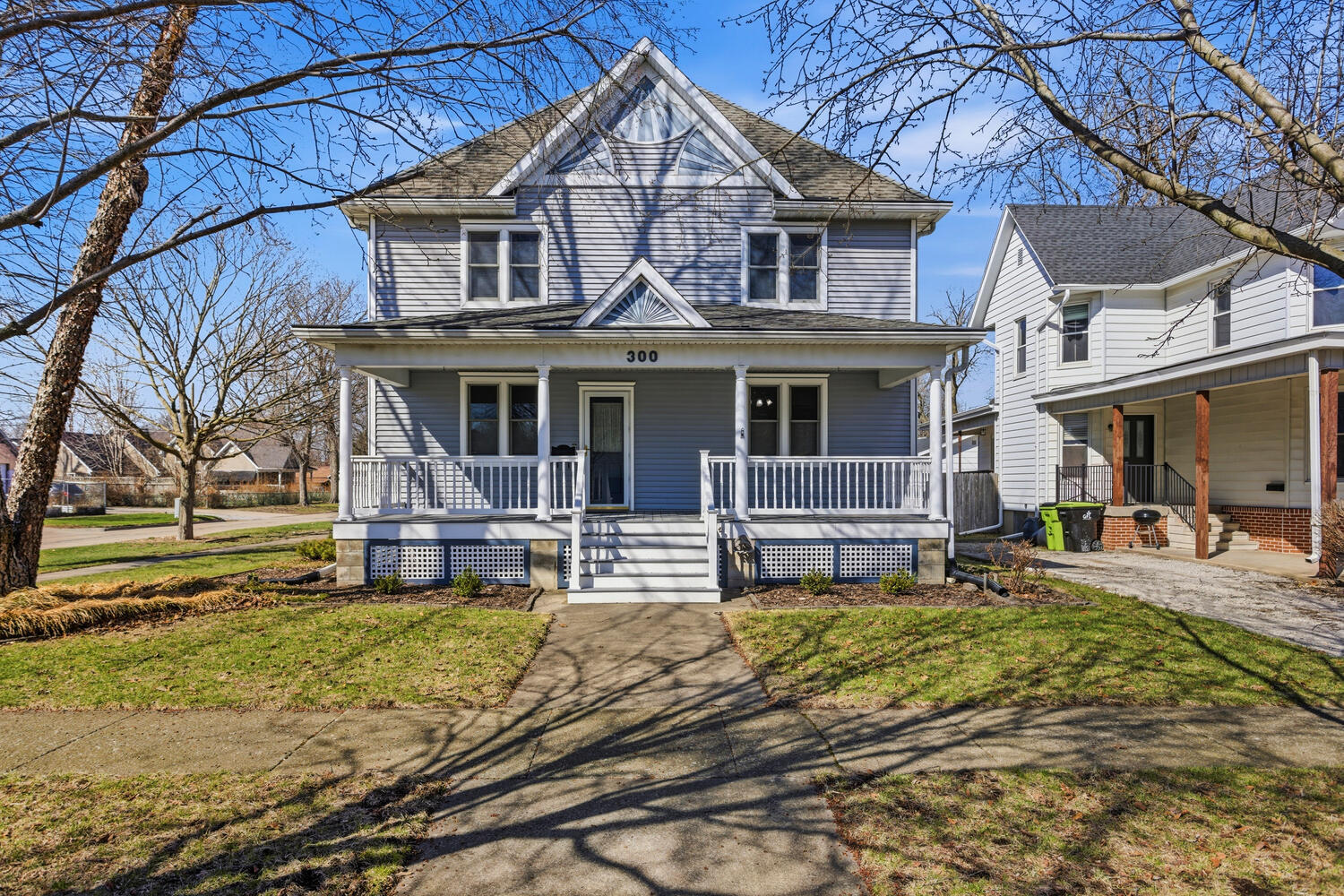 300 E Maple Street — photo