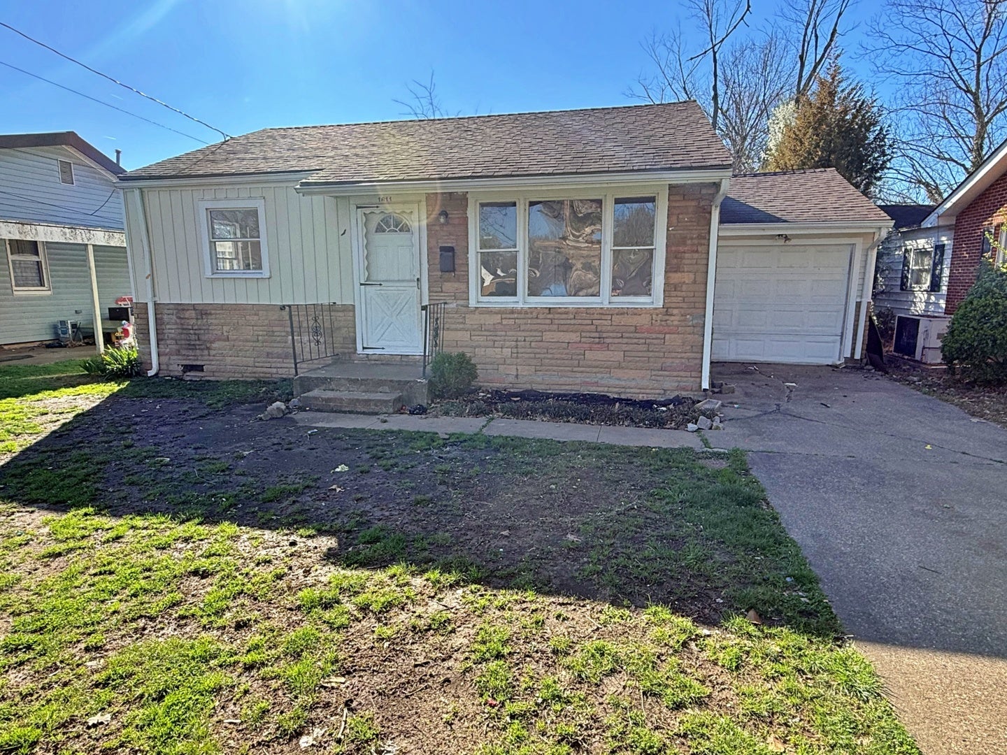 1611 Ferry Street — photo