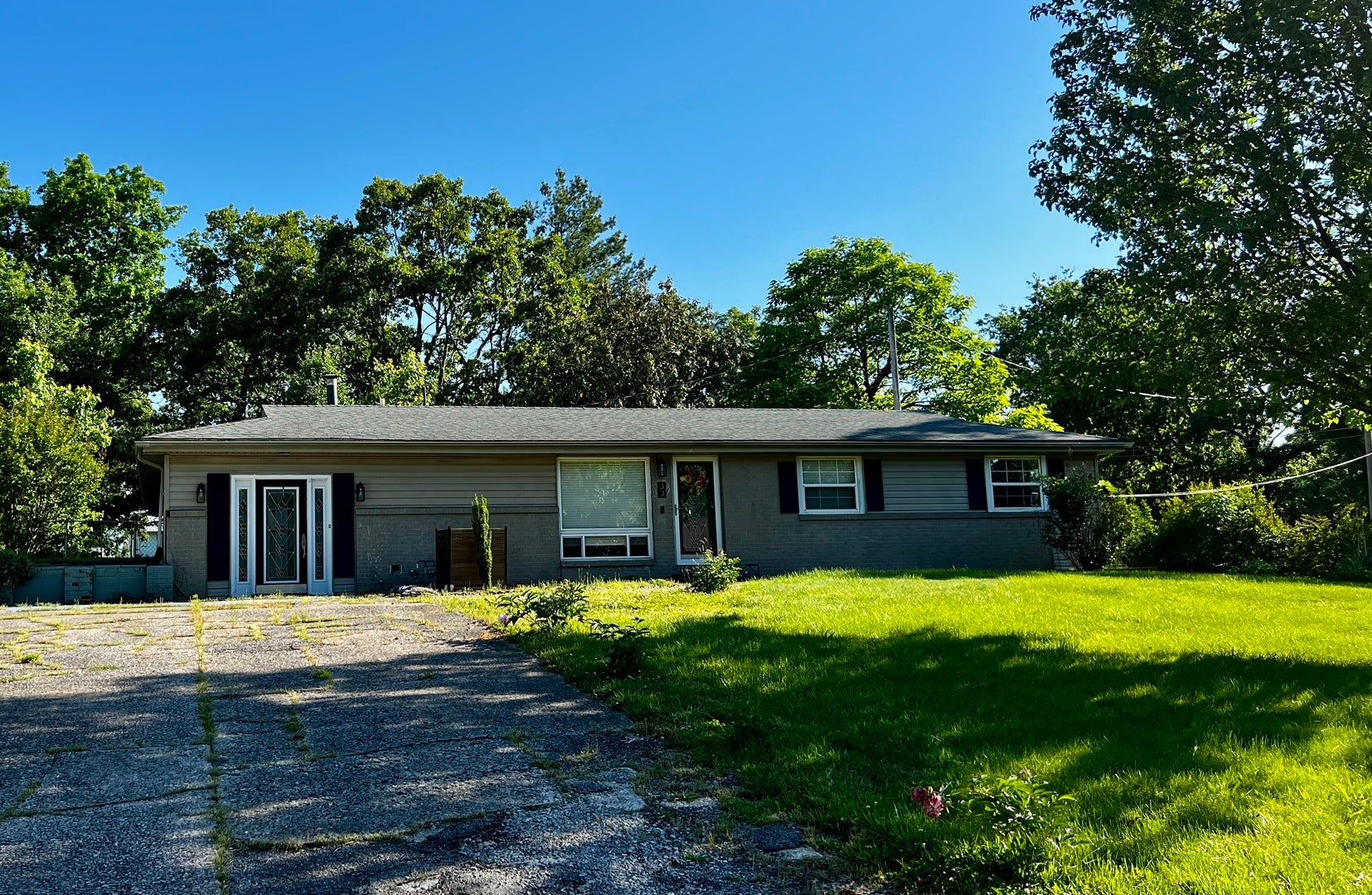 33 Westwood Drive — photo