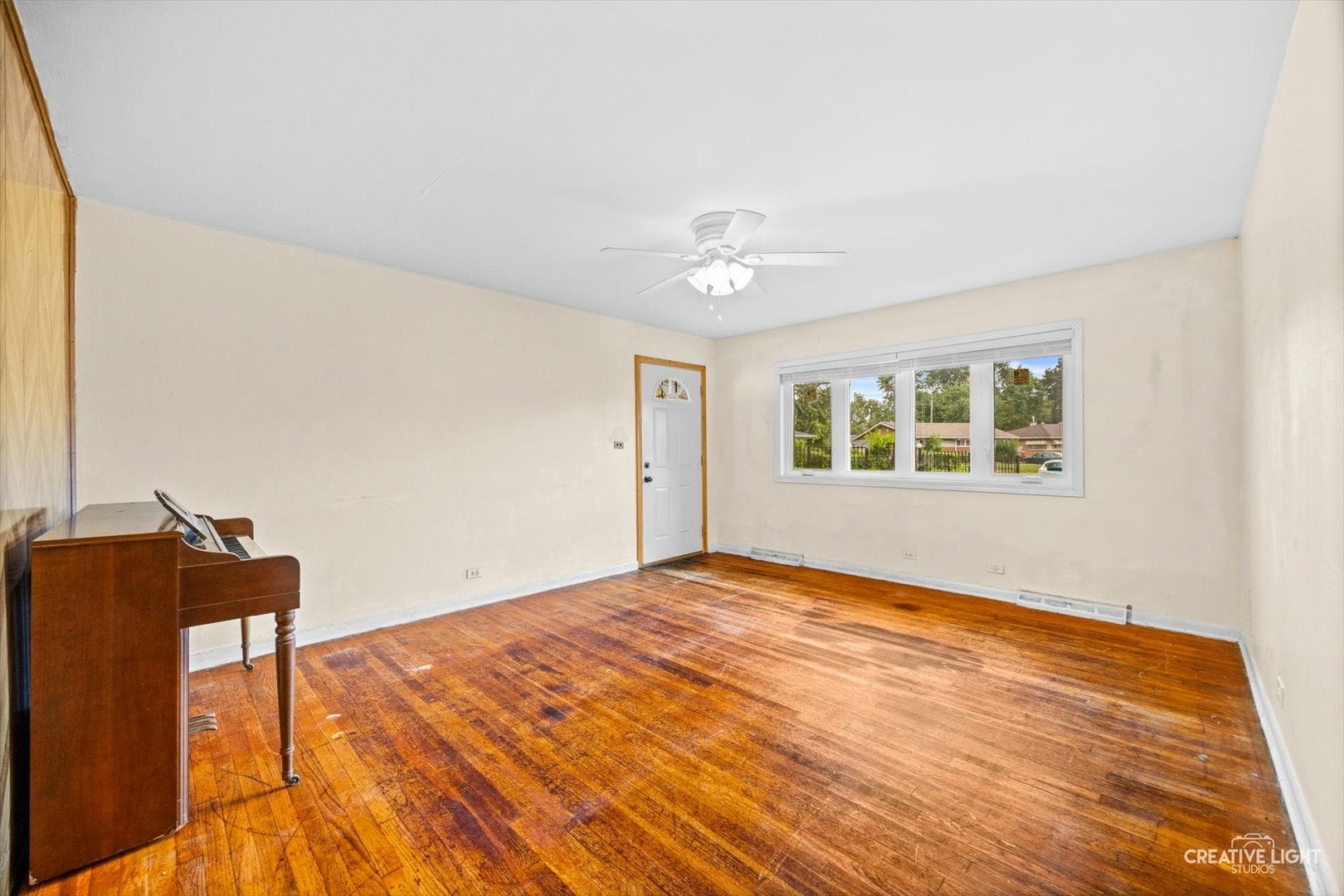 Home in Markham, IL 60428 — photo 2