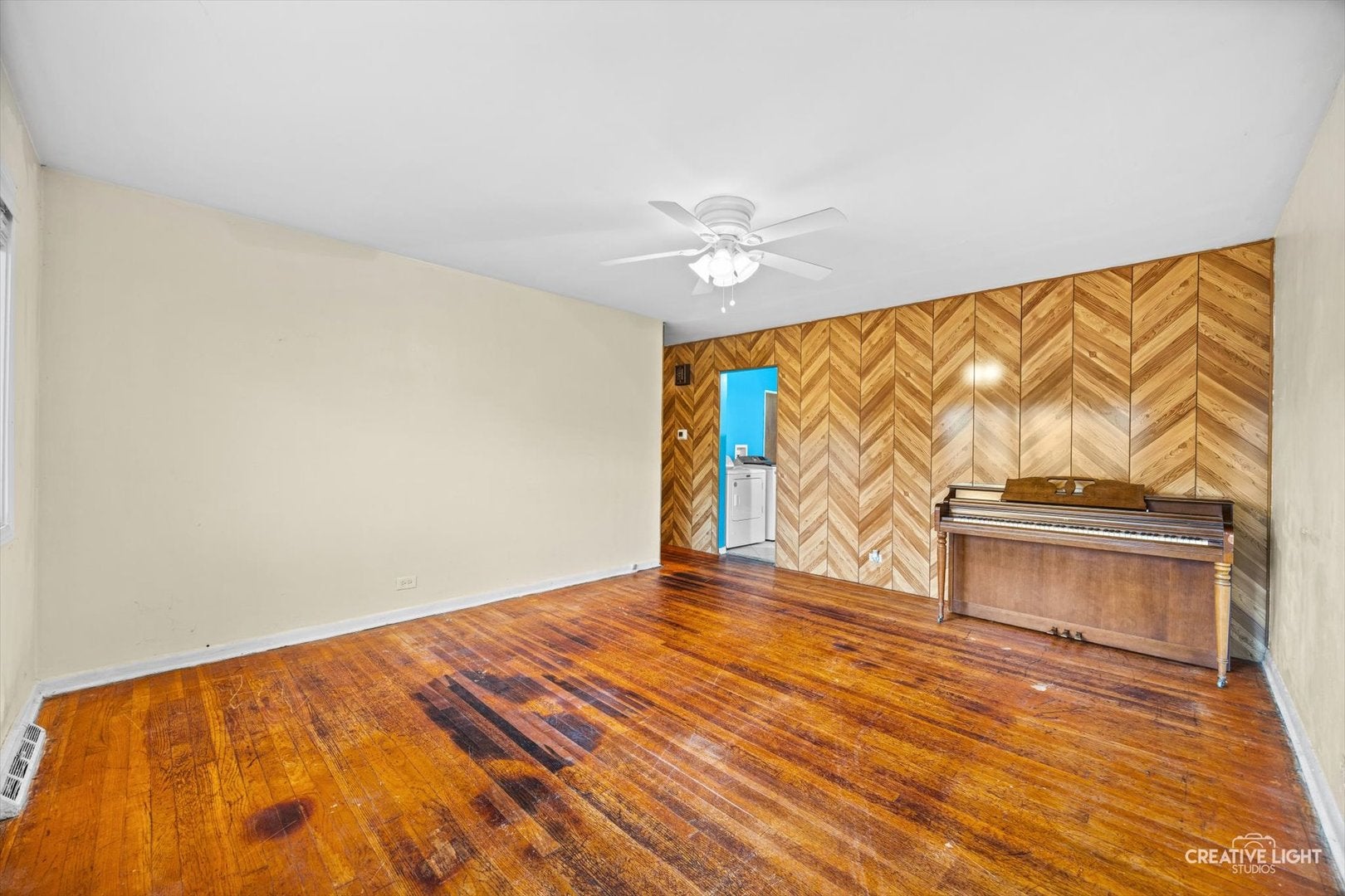 Home in Markham, IL 60428 — photo 3