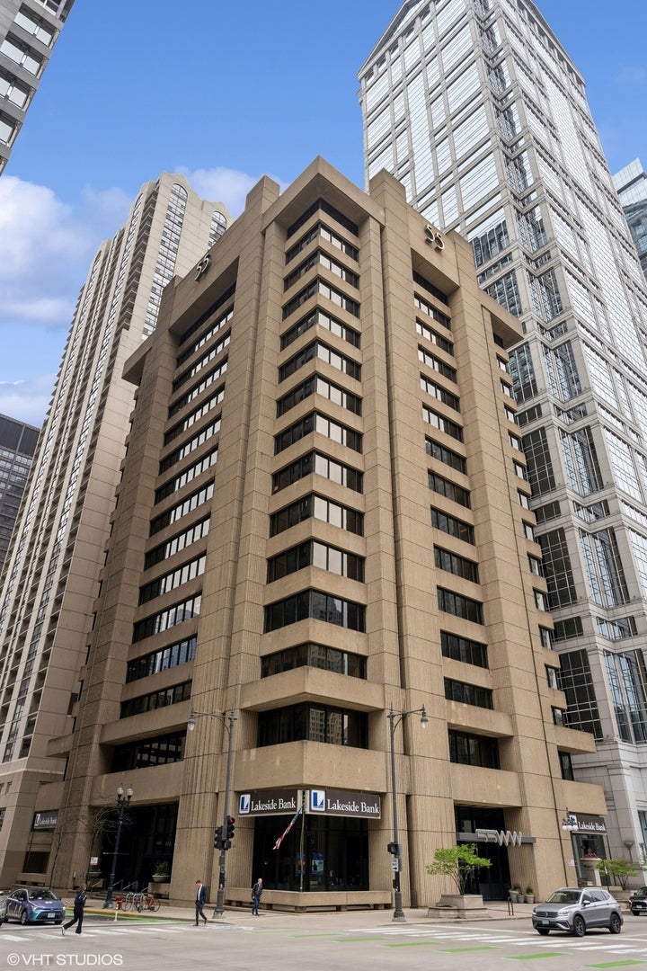 55 W Wacker Drive 350 — photo
