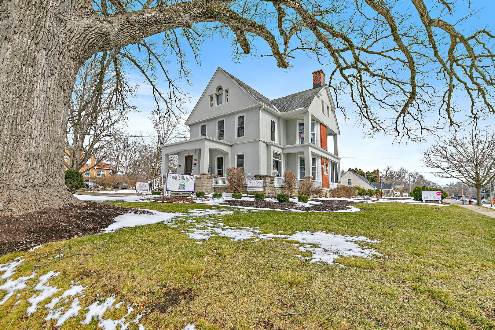 303 N Main Street — photo