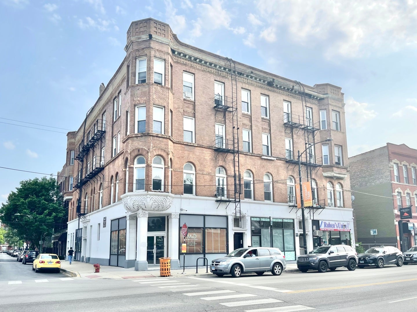 1355 W Chicago Avenue Cs — photo
