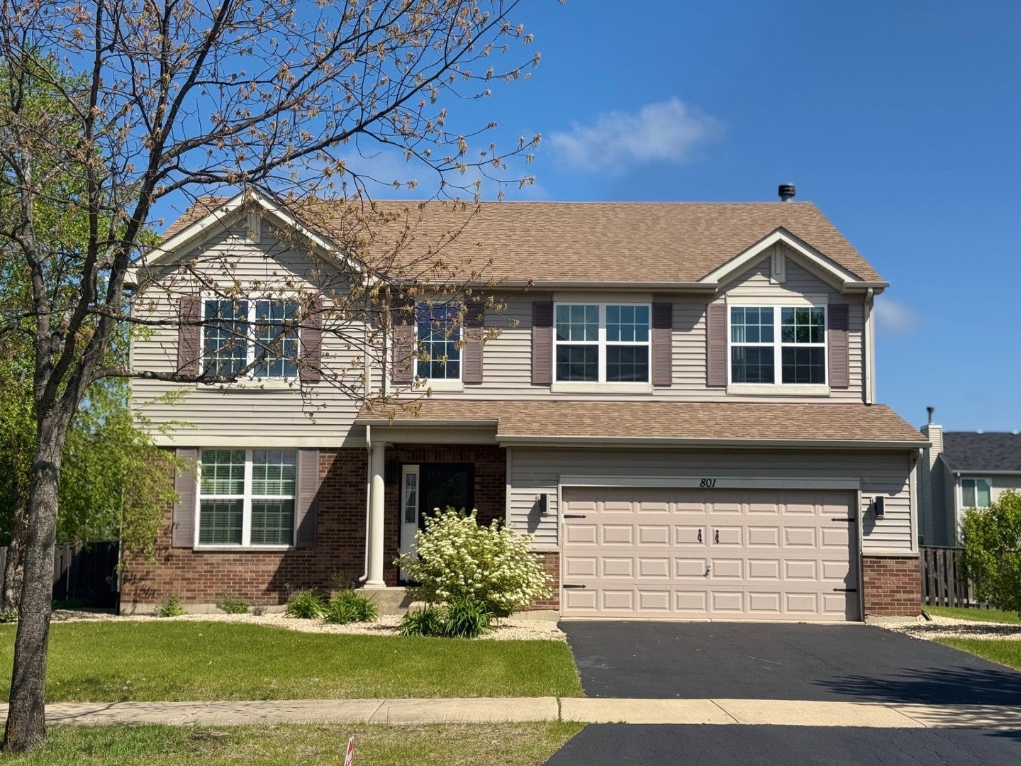 801 Parkside Lane — photo