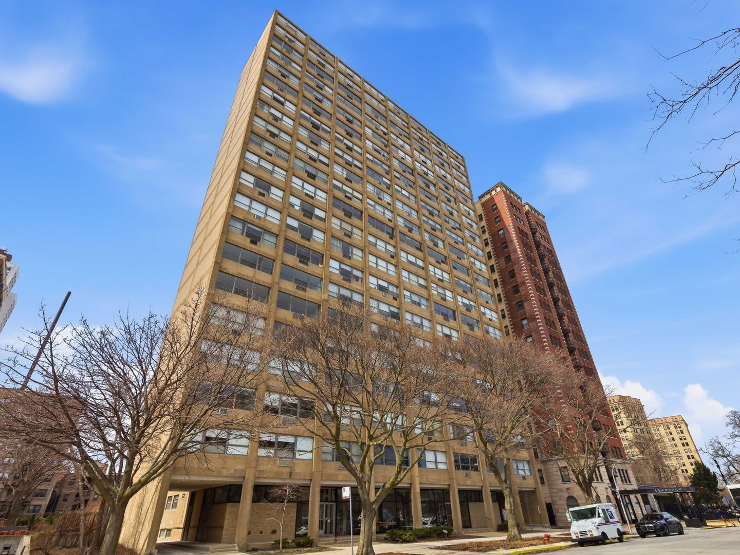 5530 S Shore Drive 17a — photo