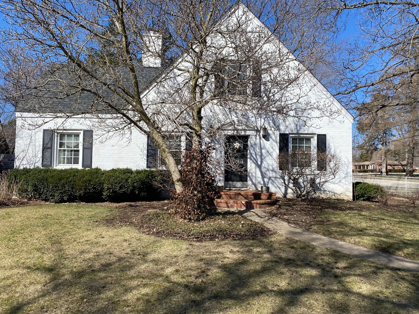 240 S McHenry Avenue — photo