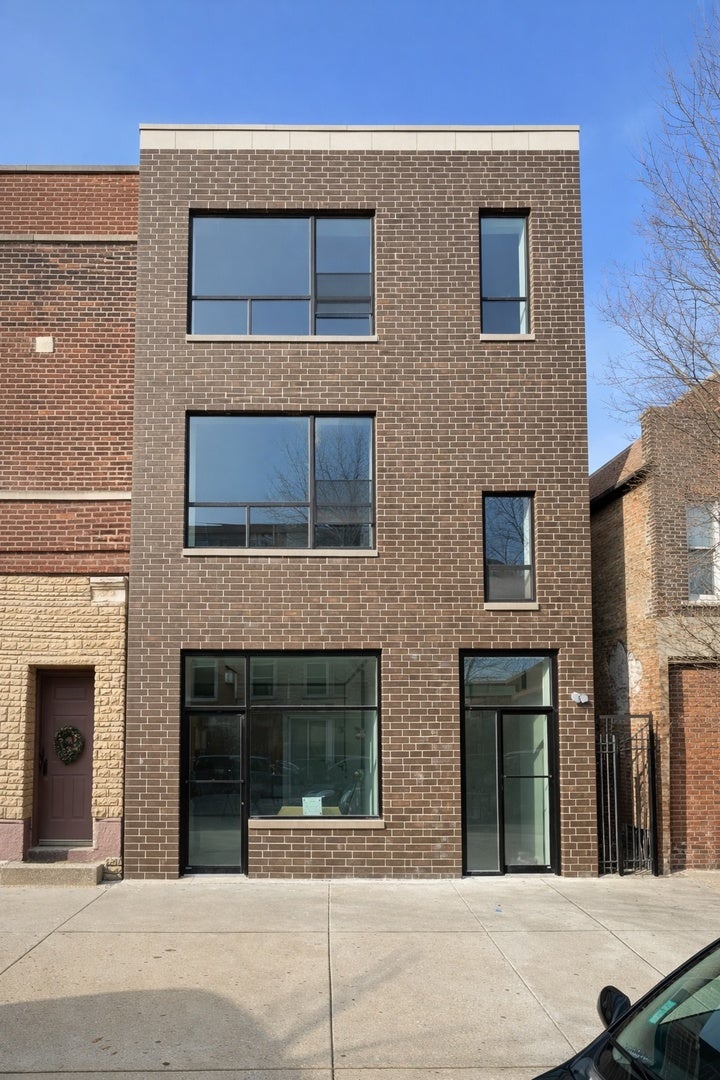 3122 S Morgan Street — photo