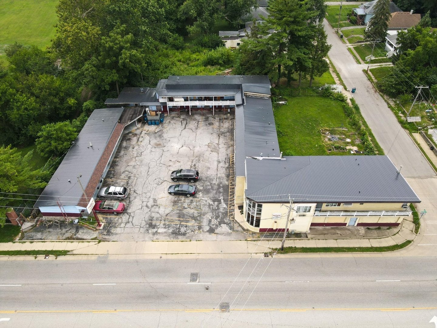 1824 E Main Street — photo