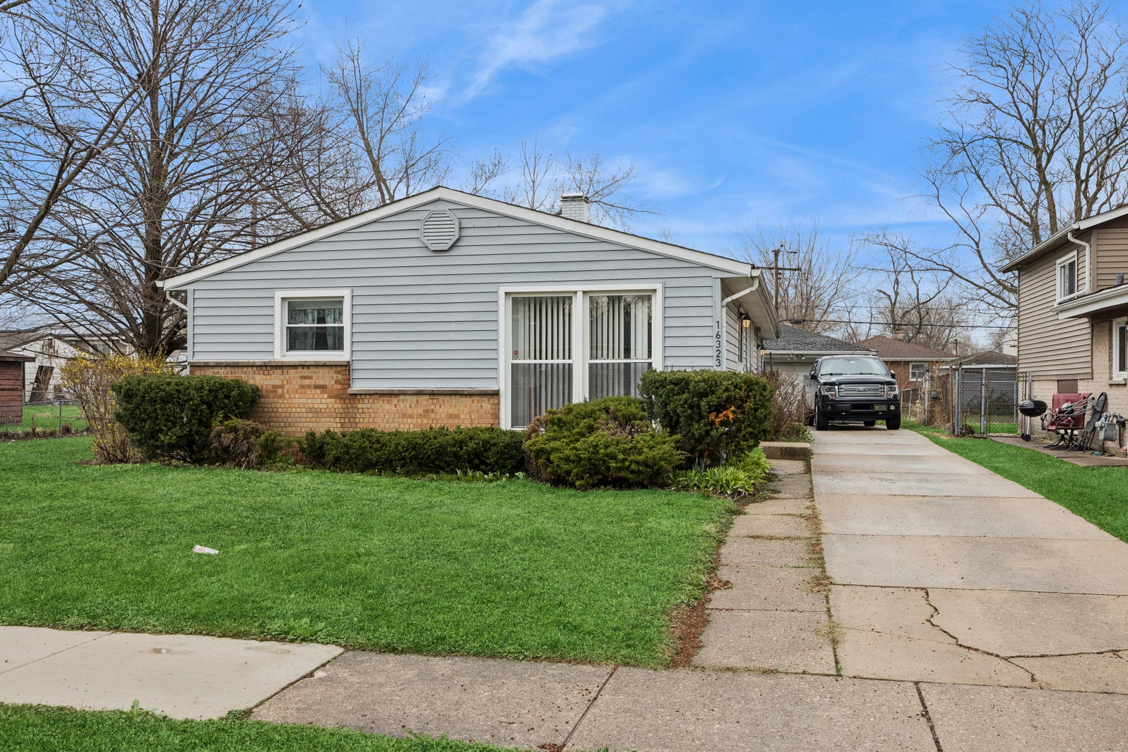 16323 Paulina Street — photo
