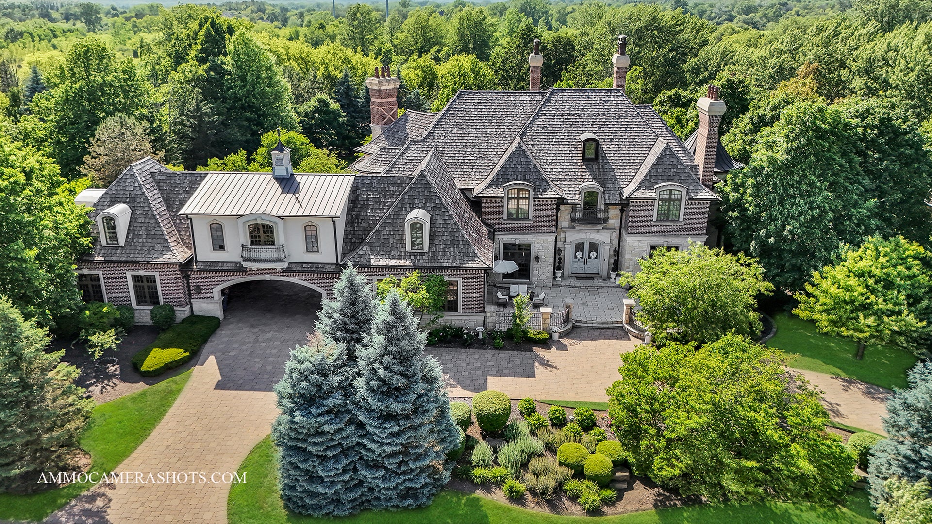 8 Brooke Lane — photo