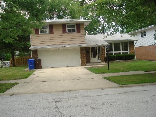1142 E 159th Place — photo