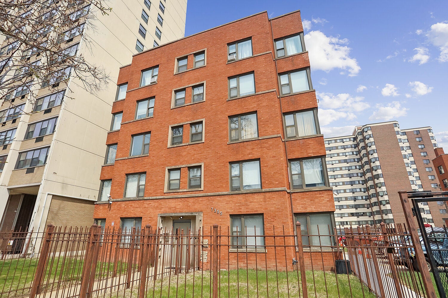 7355 S South Shore Drive 306 — photo