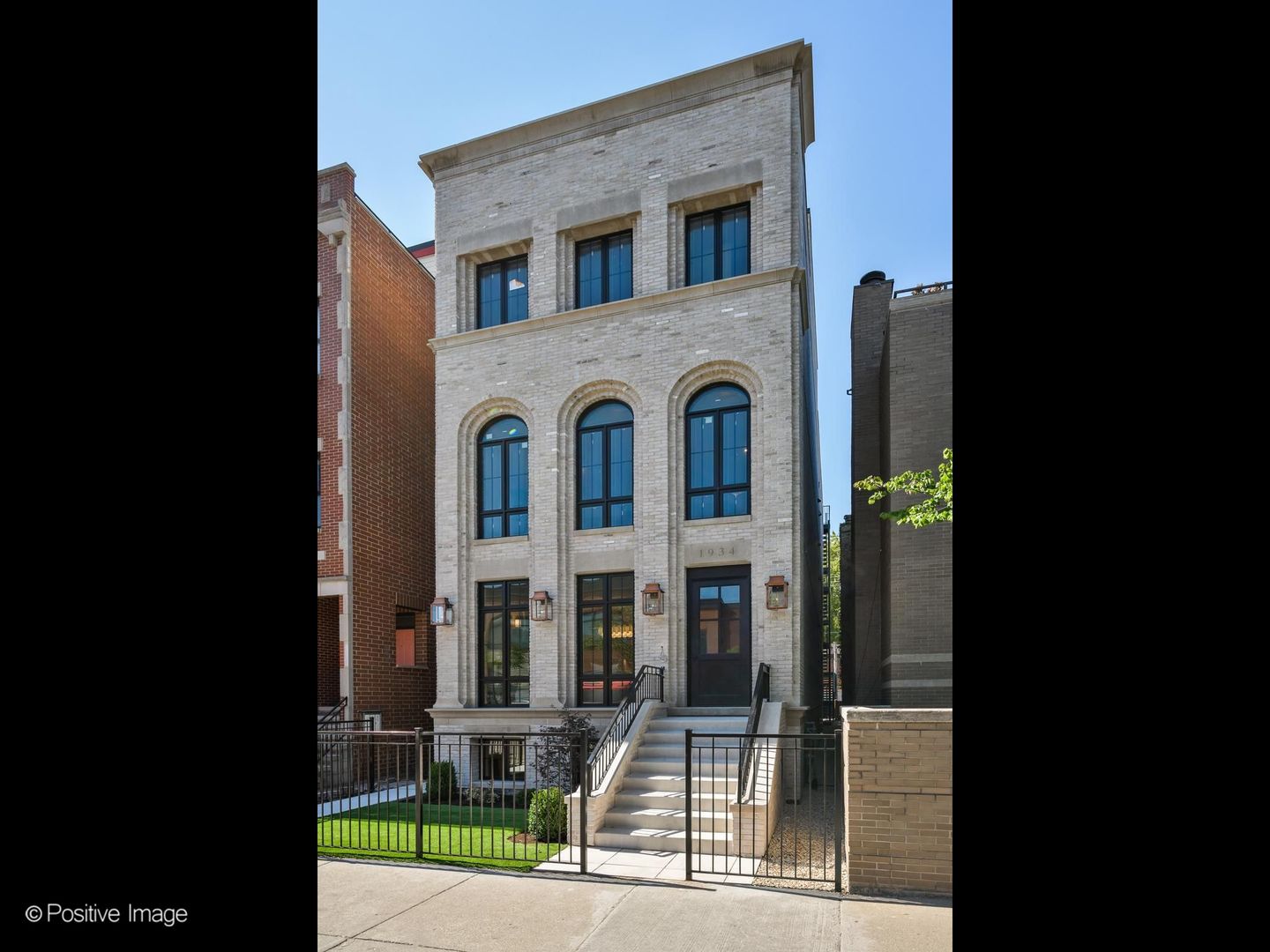 1934 N Halsted Street 1 — photo