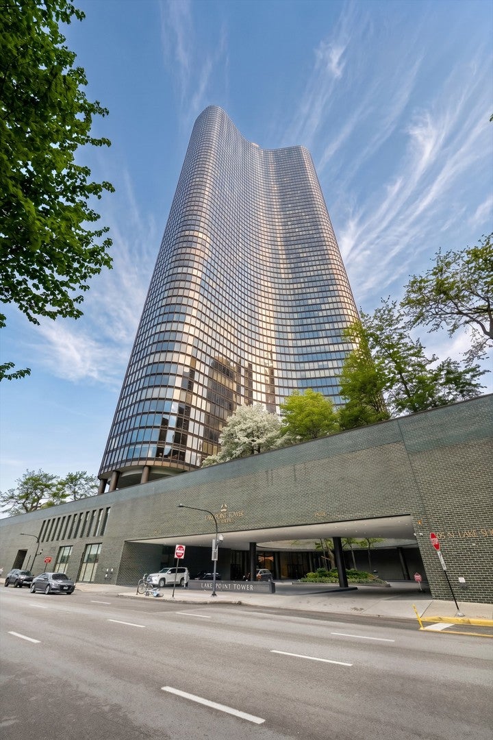 505 N Lake Shore Drive 3510-3511 — photo