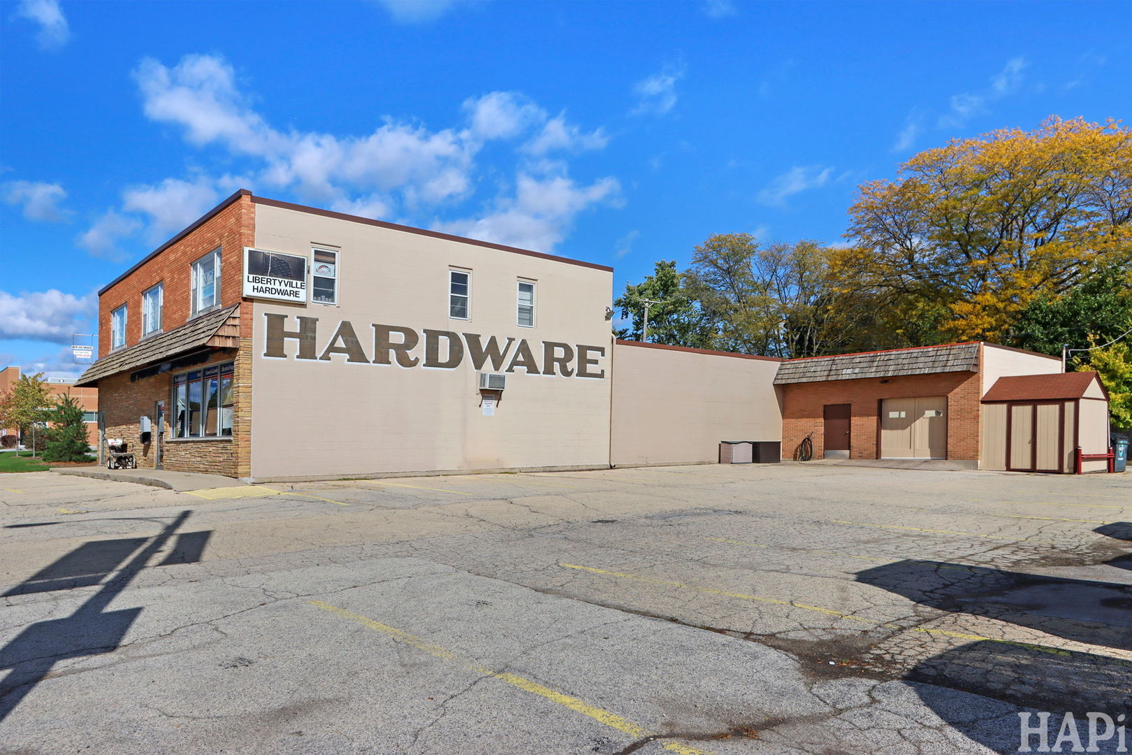 426 S Milwaukee Avenue — photo