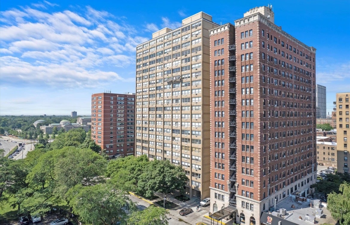 5530 S Shore Drive 5B — photo