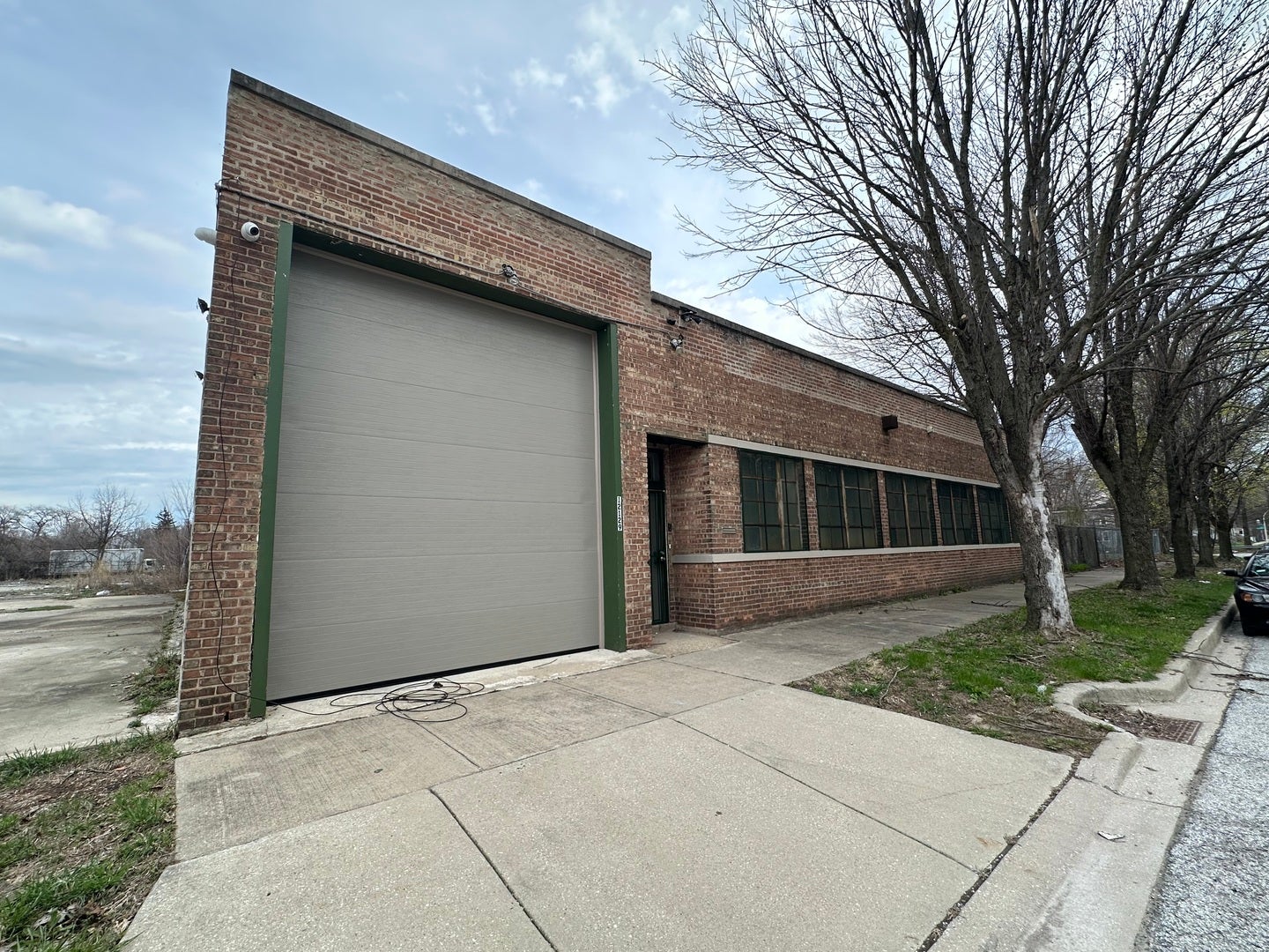 12129 S Peoria Street — photo