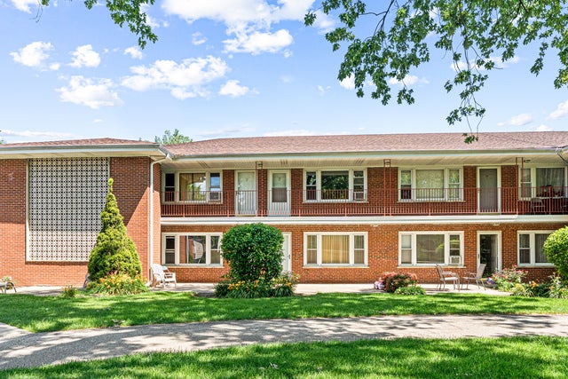 1113 Holiday Lane 9 — photo