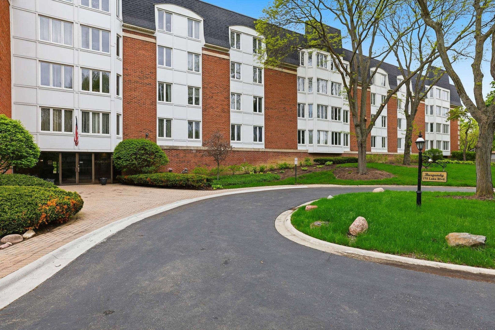 175 Lake Boulevard 302 — photo