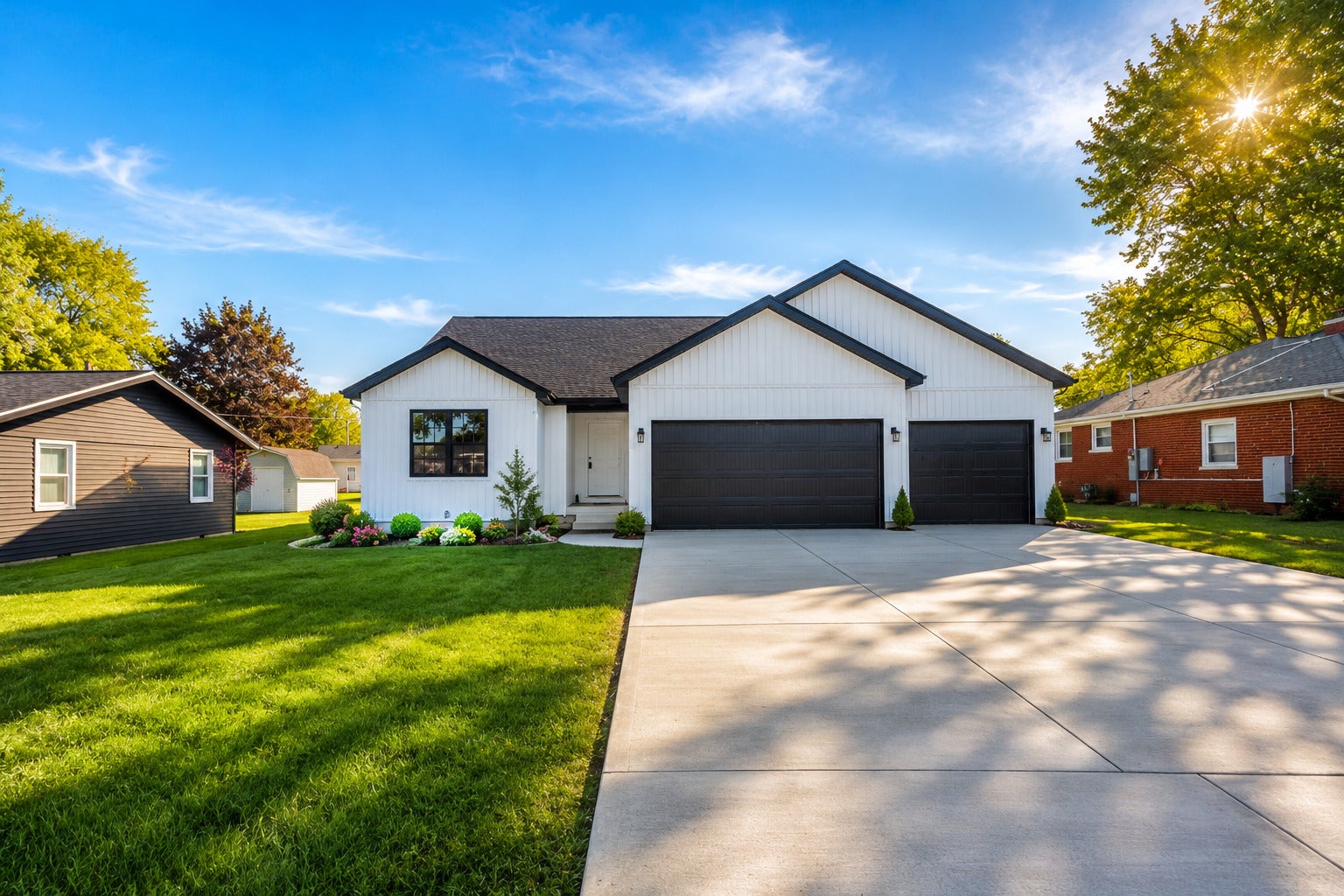 202 W Evergreen Drive — photo