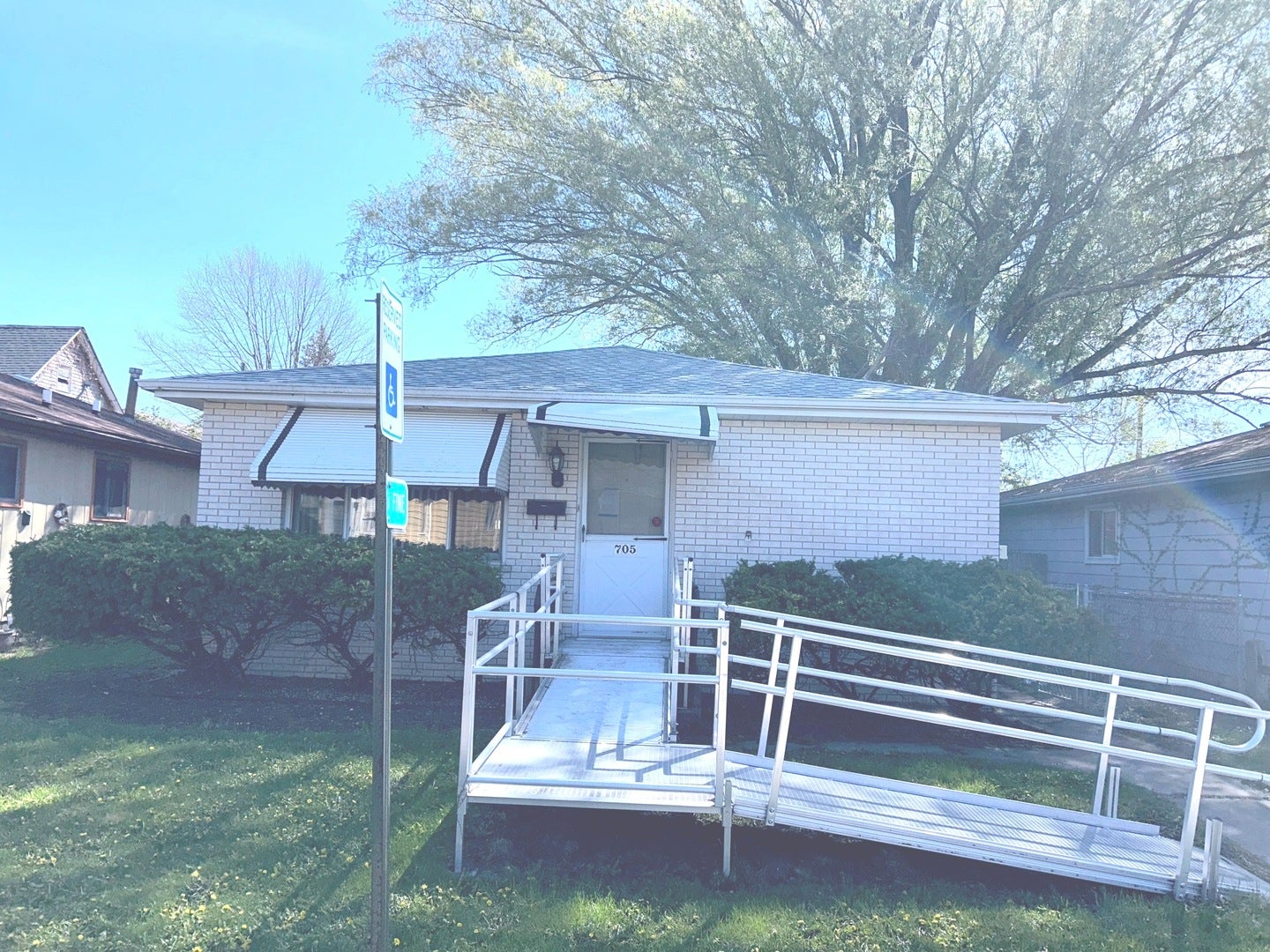 705 May Street — photo