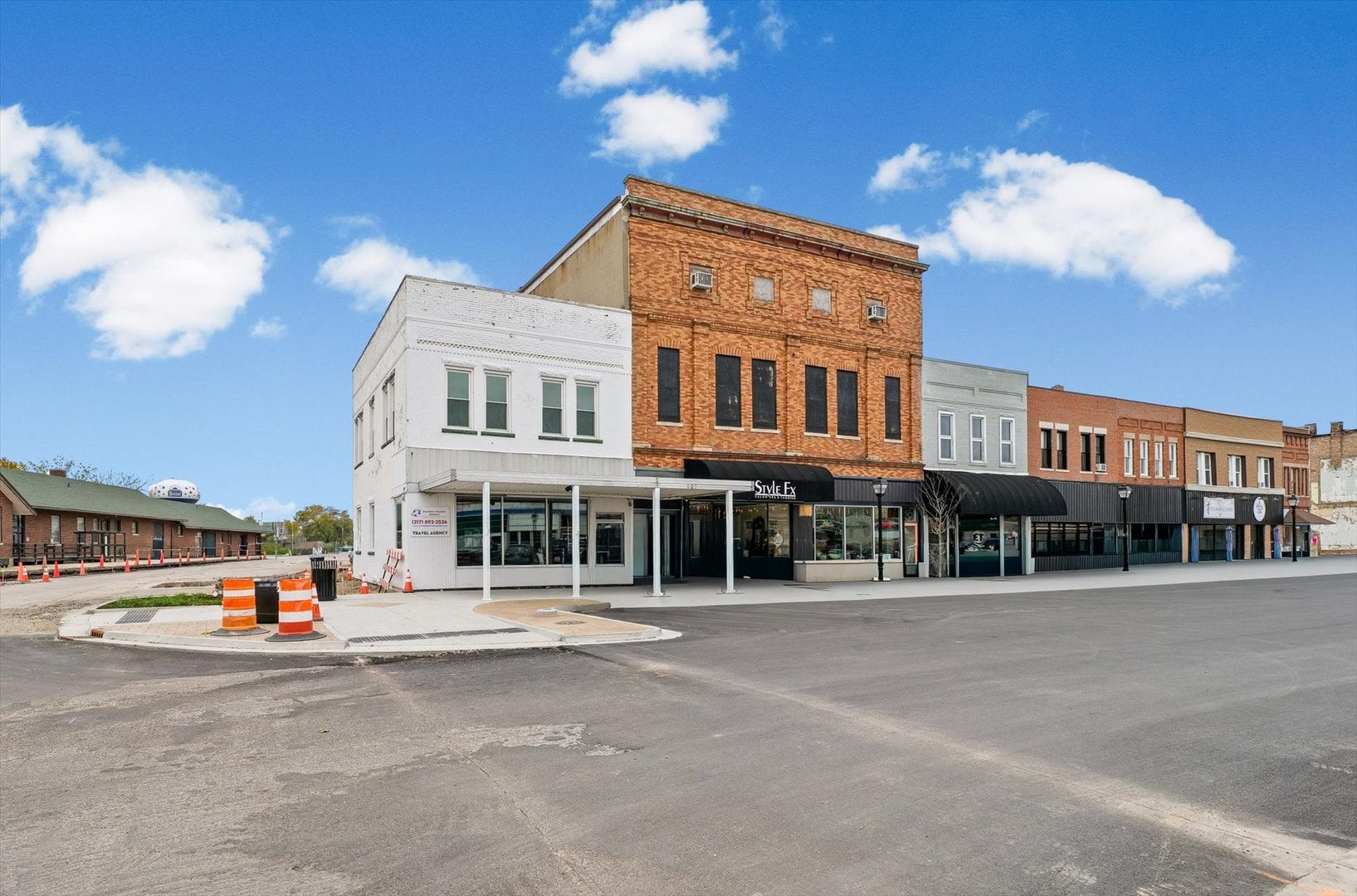 101 E Sangamon Avenue — photo