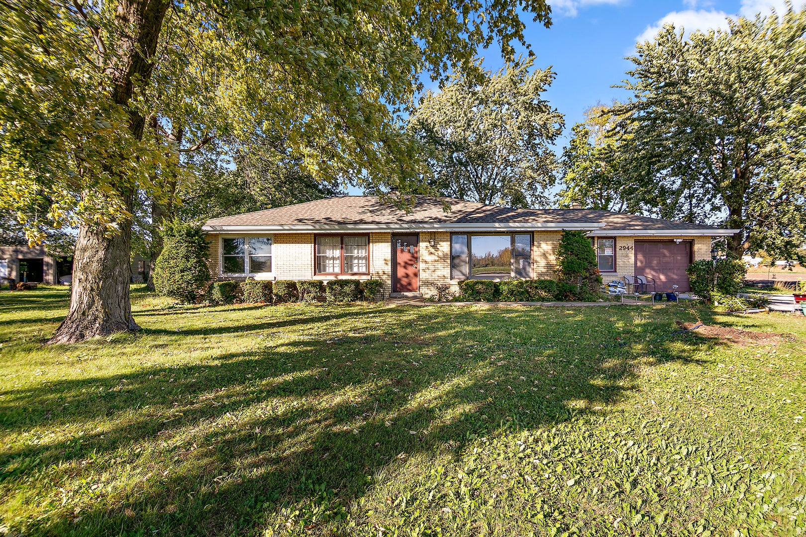 2944 Lincoln Highway — photo