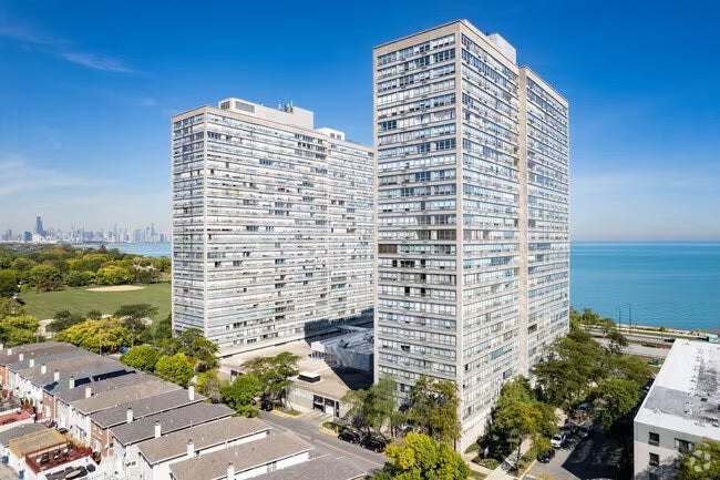 4800 S Chicago Beach Drive 203S — photo