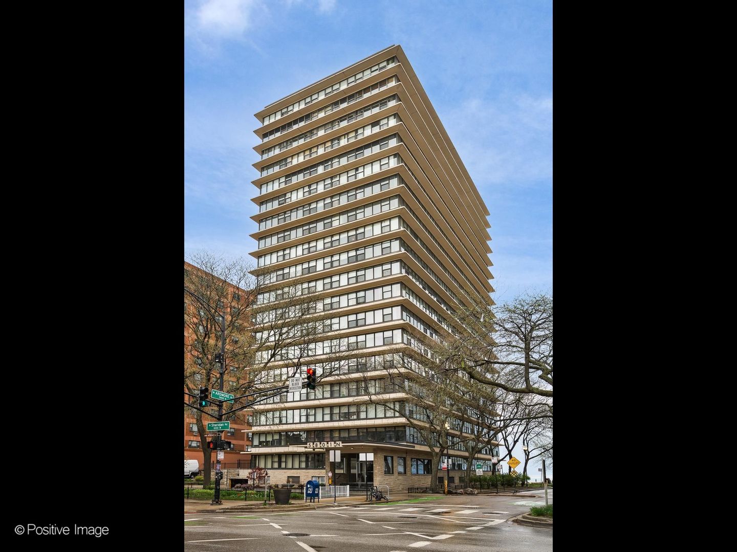 5801 N Sheridan Road 16B — photo