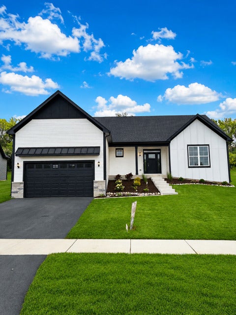 852 Timber Oak Lane — photo