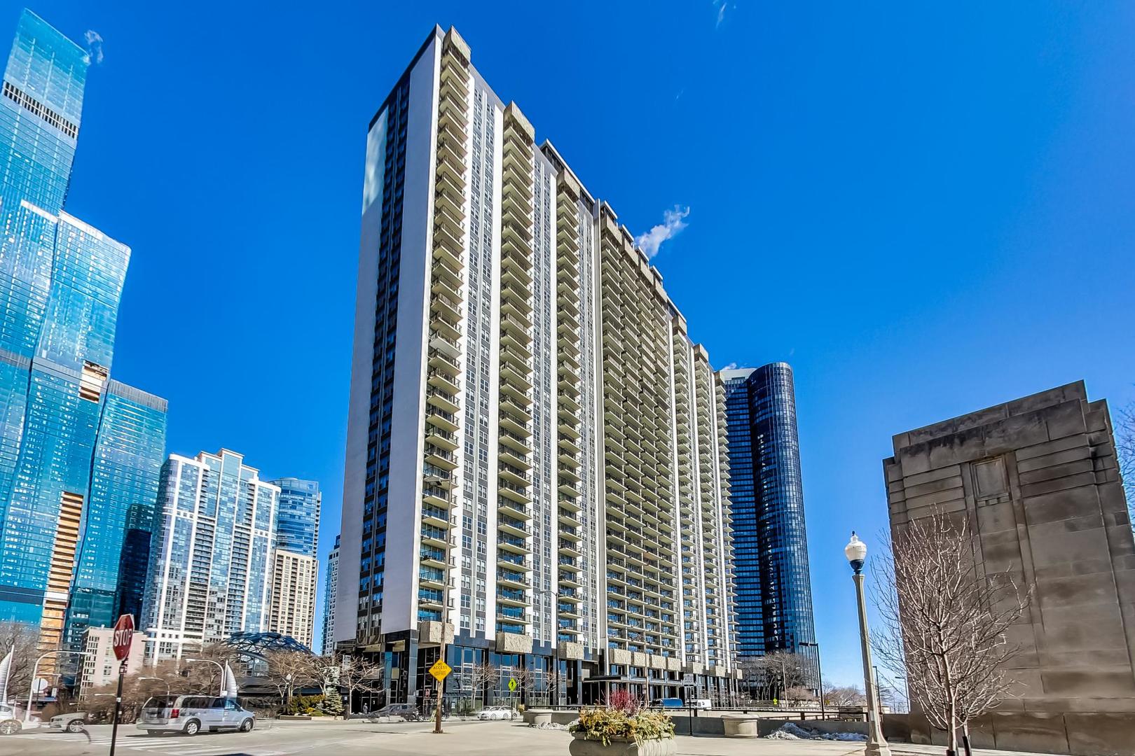 400 E Randolph Street 3320 — photo
