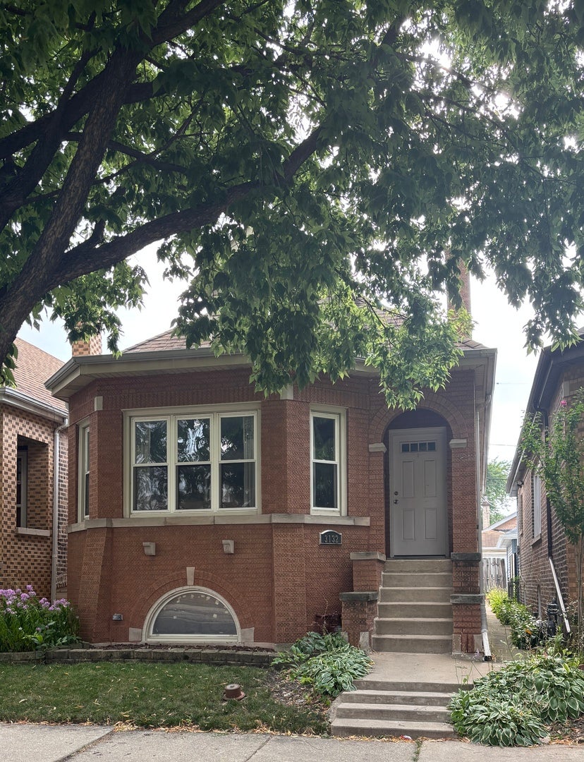 3132 N Lowell Avenue — photo