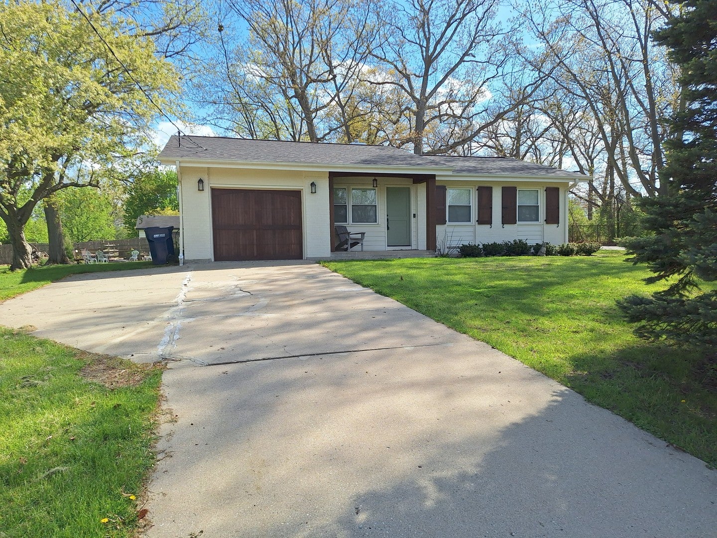 227 Juneway Terrace — photo