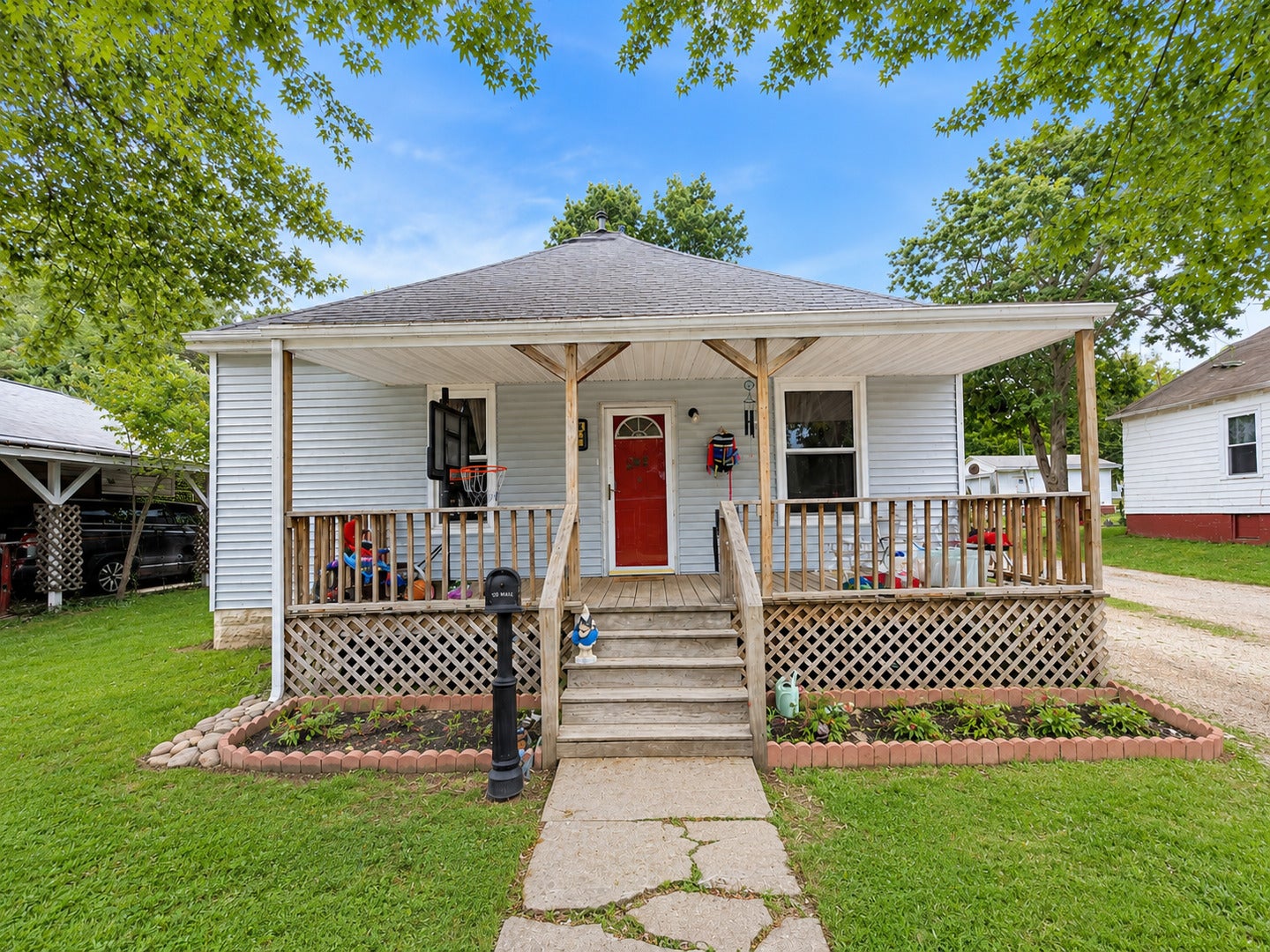 300 W Allmon Street — photo
