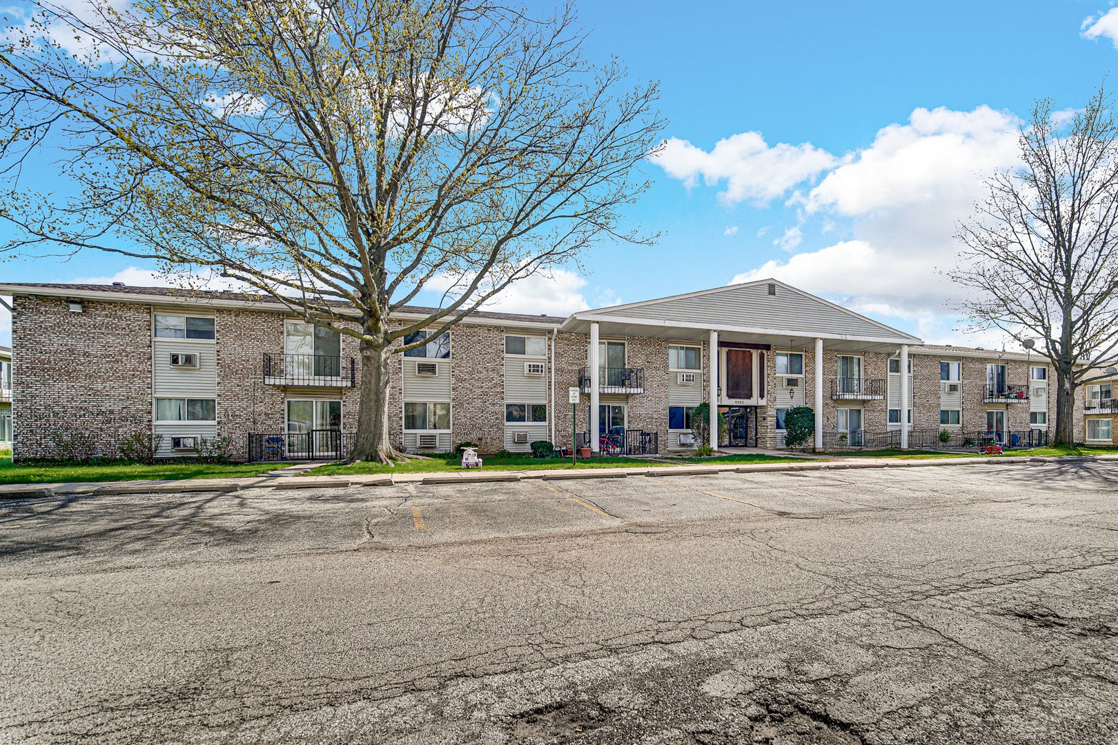 9351 Ladybird Lane 1D — photo