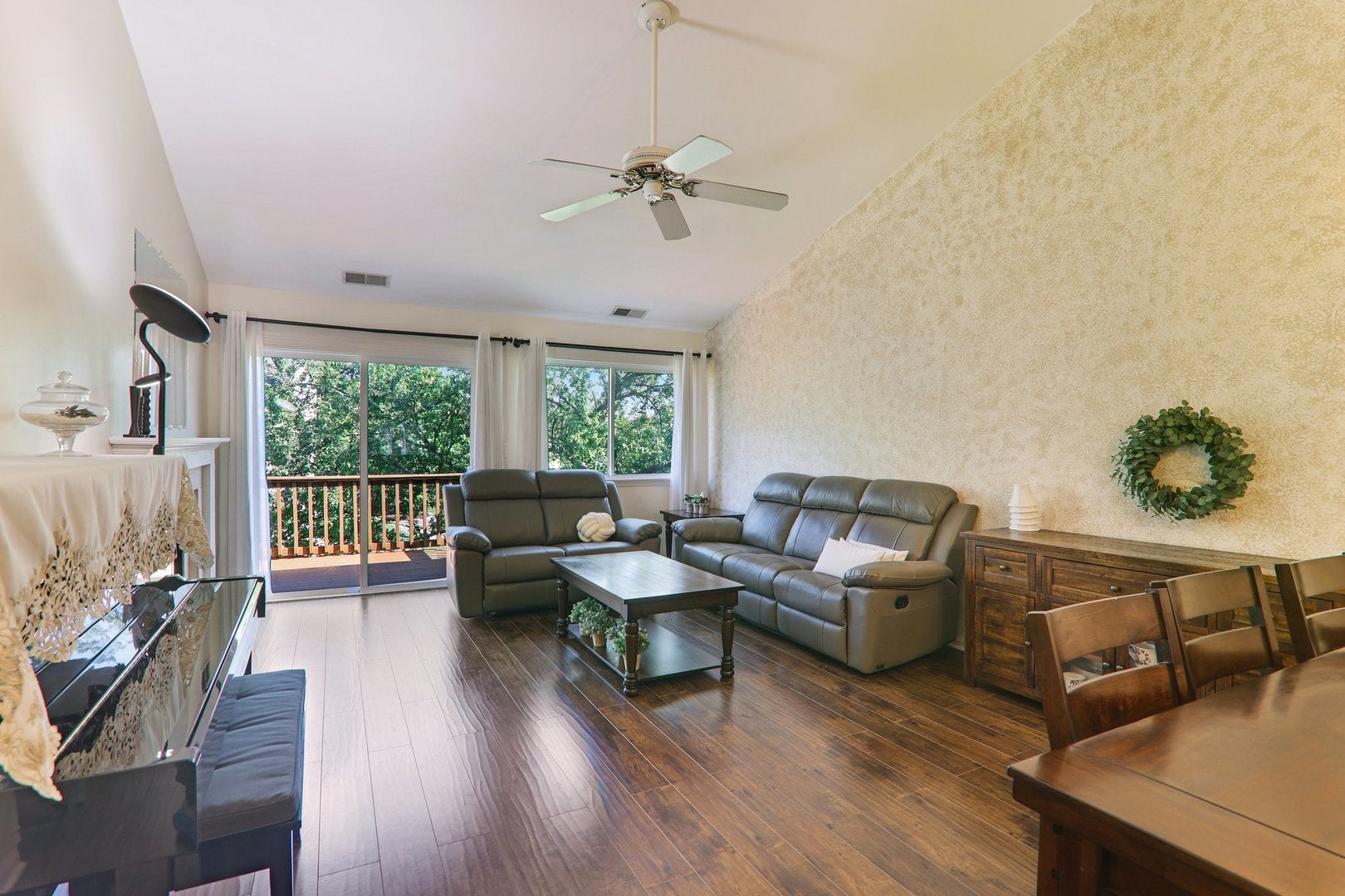 1064 Ripple Ridge, Darien, IL 60561 — photo 3