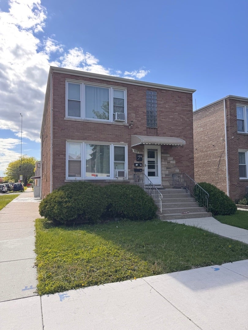 5658 S Kolin Avenue 1 — photo