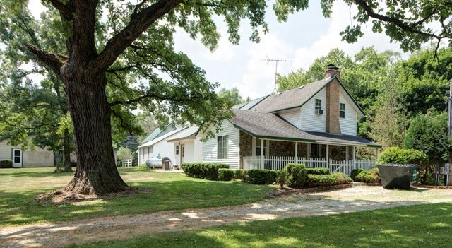 17049 W Edwards Road — photo