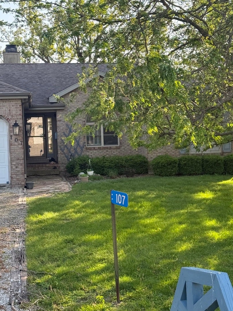 107 Comanche Trail — photo