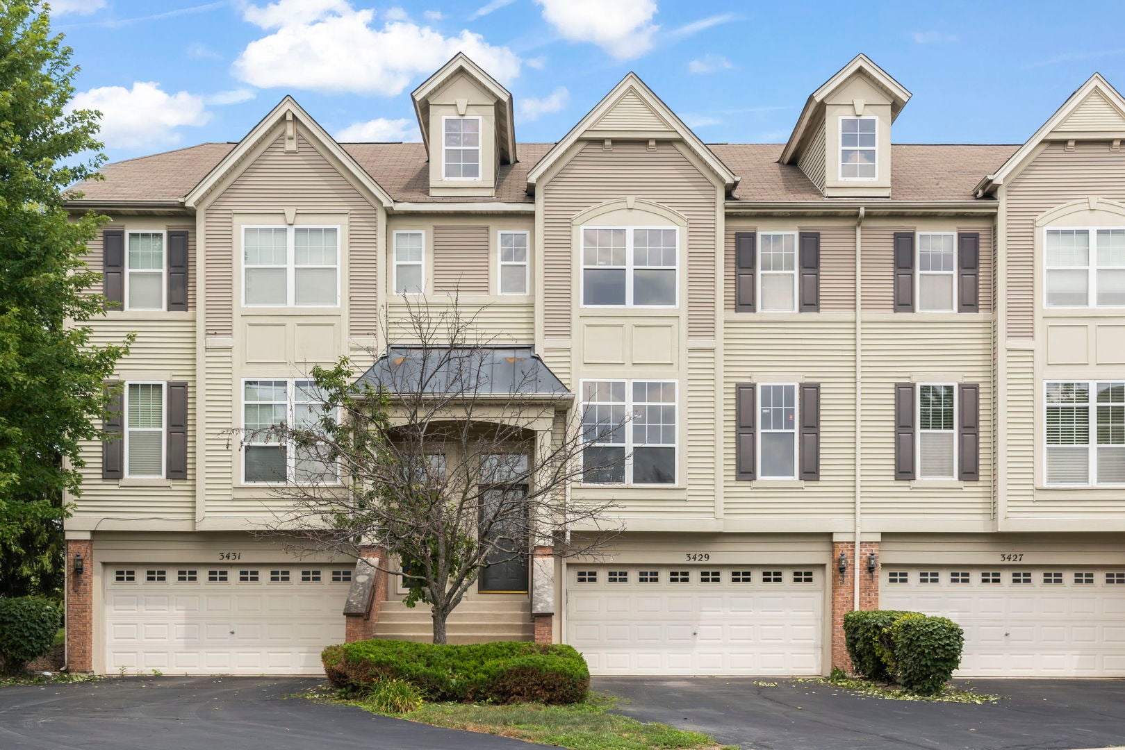 3429 Bradbury Circle — photo