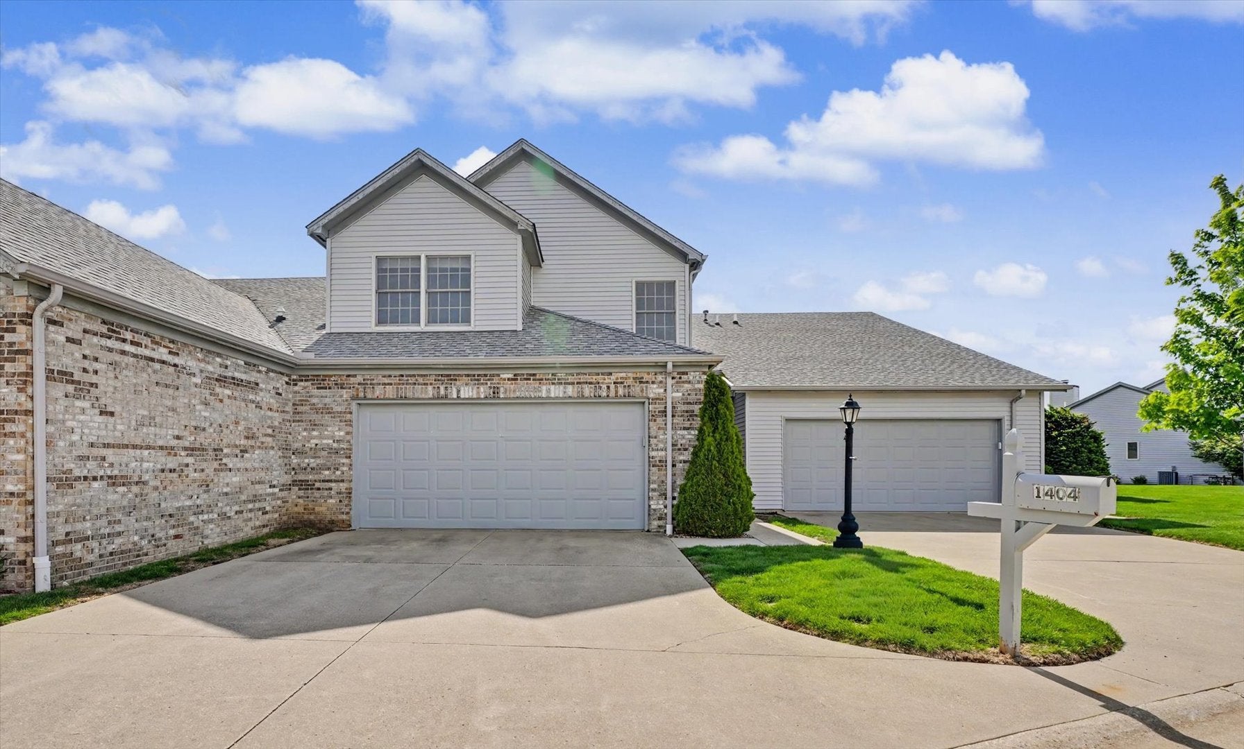 1404 Quail Run Drive 0 — photo