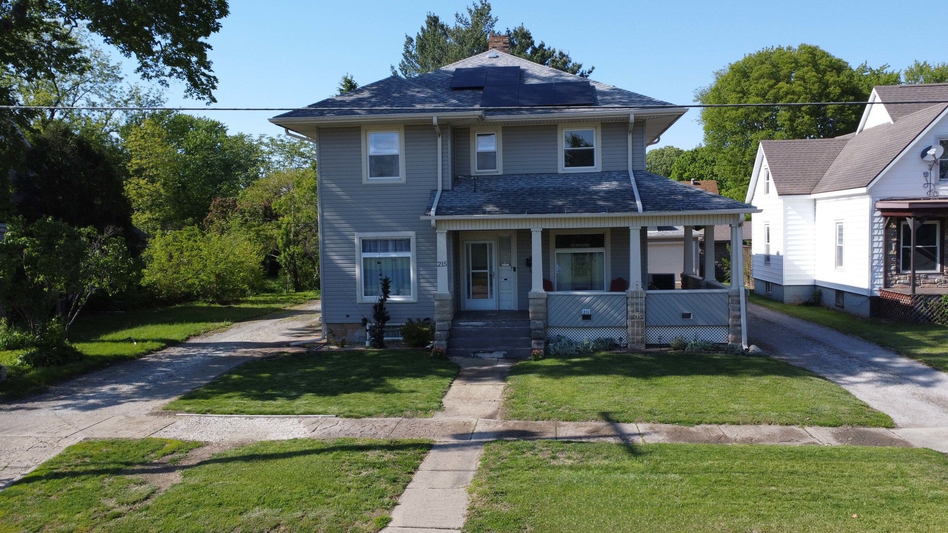 215 W Jones Street — photo