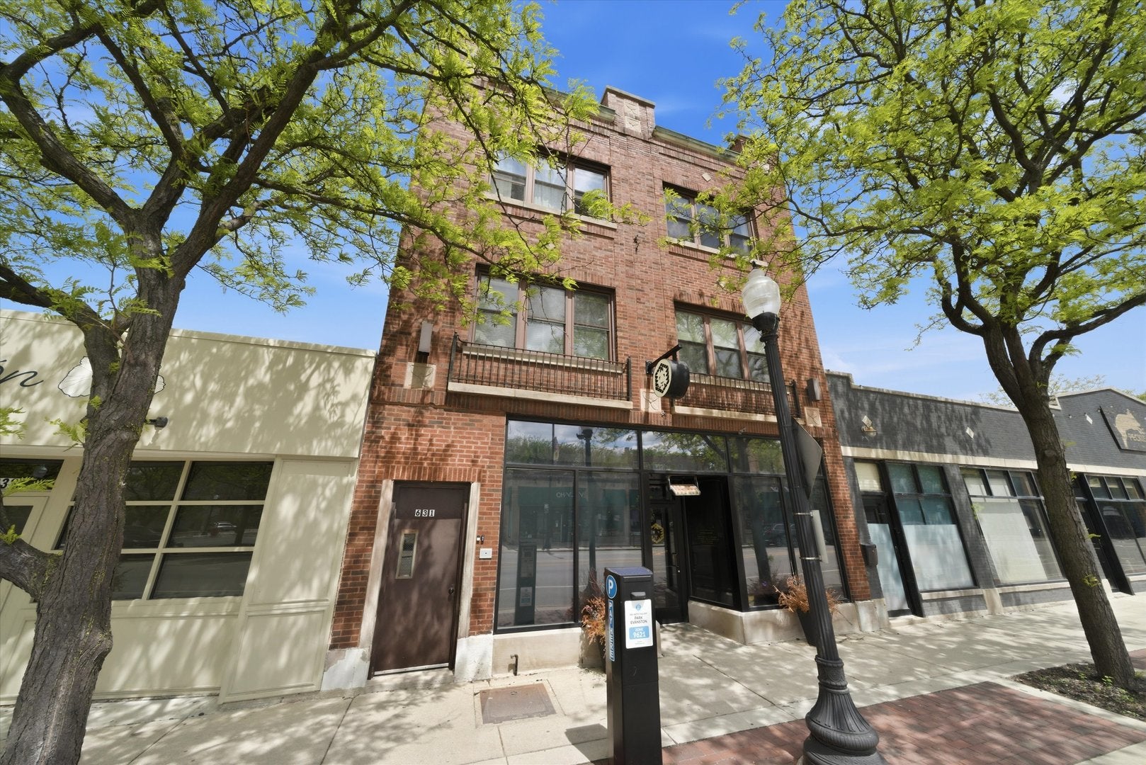 629 W Howard Street — photo