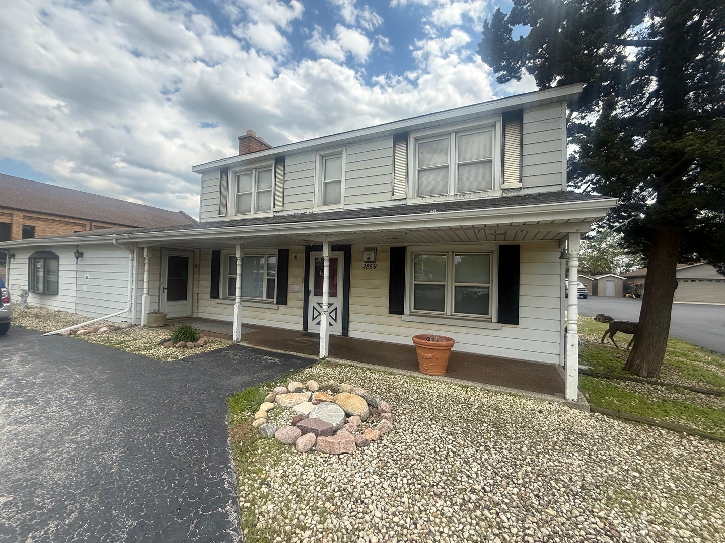 2869 Glenwood Lansing Road — photo