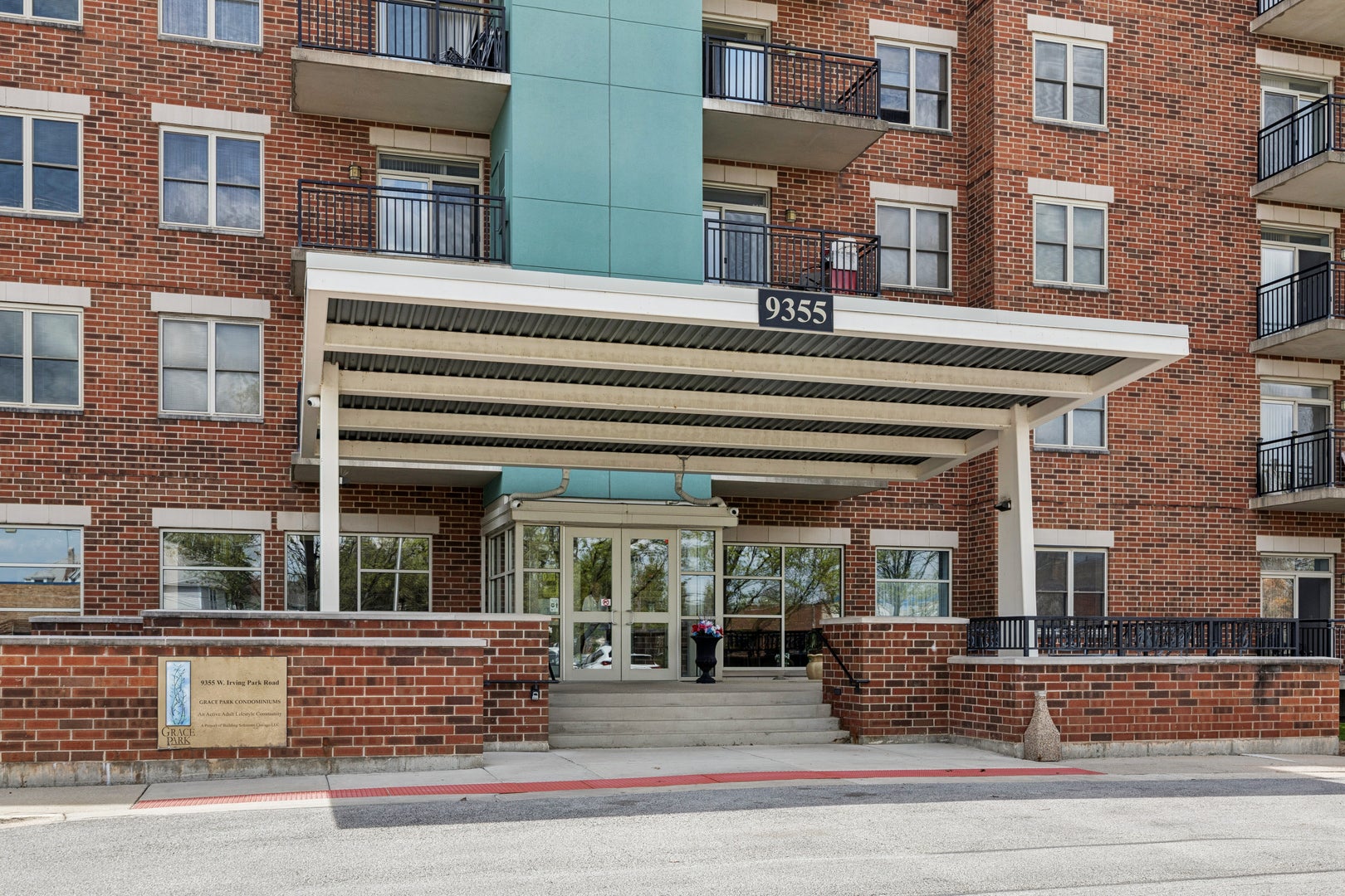 9355 Irving Park Road 401 — photo