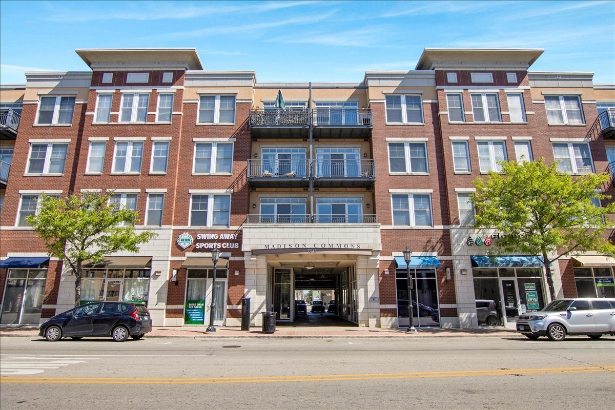 7243 Madison Street 211 — photo