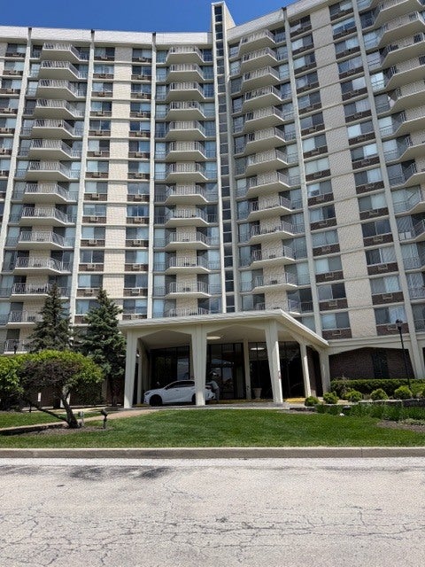 40 N Tower Road 11K — photo