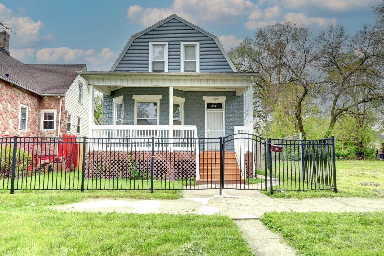 135 W 109th Place — photo