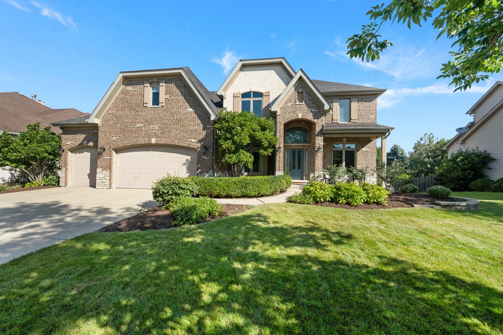 402 Deerfield Drive — photo